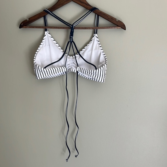 Never worn - reversible bikini with pads - Picture 5 of 15